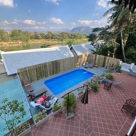 Namkhan Riverside Hotel 루앙프라방 외부 사진