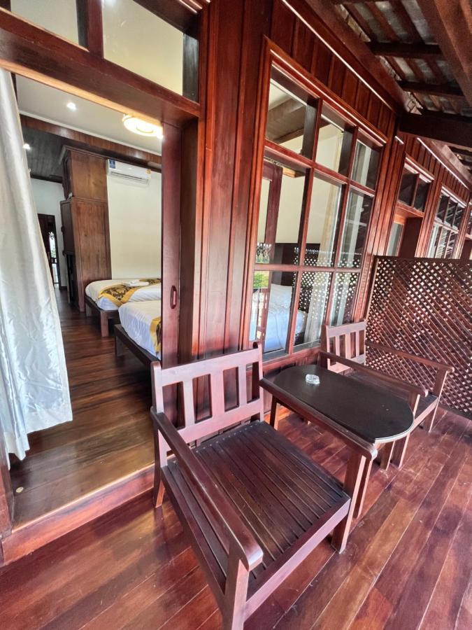Namkhan Riverside Hotel 루앙프라방 외부 사진